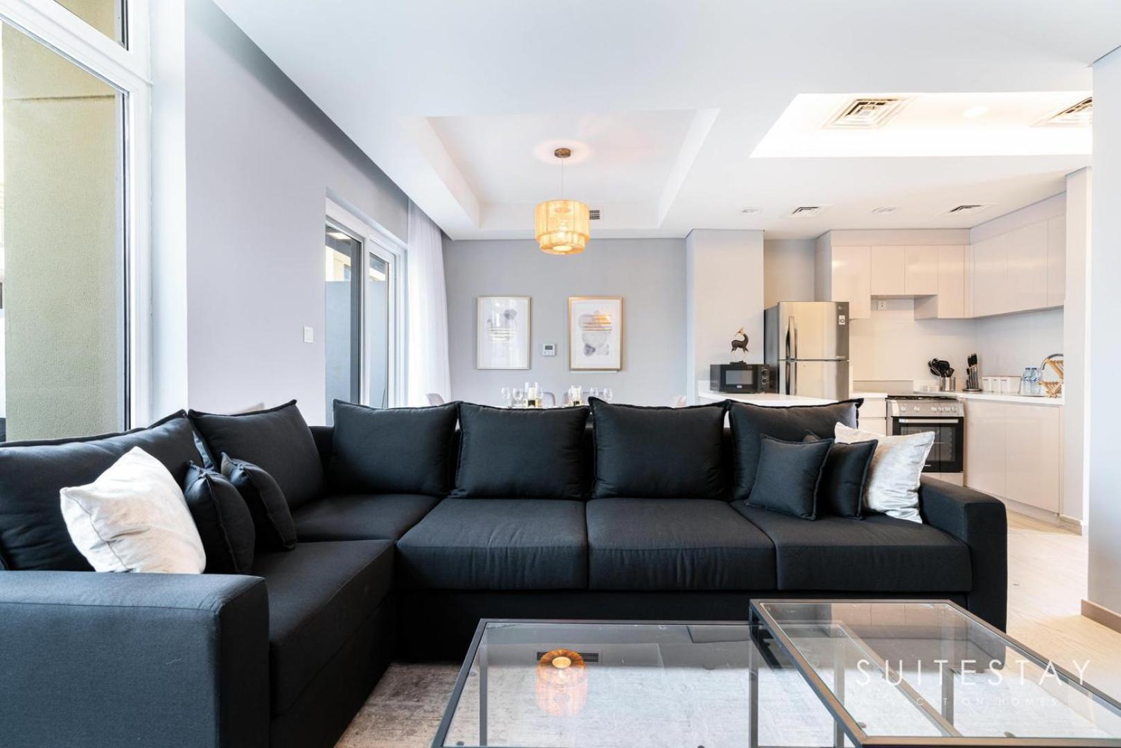 Luxurious In Residential Community *